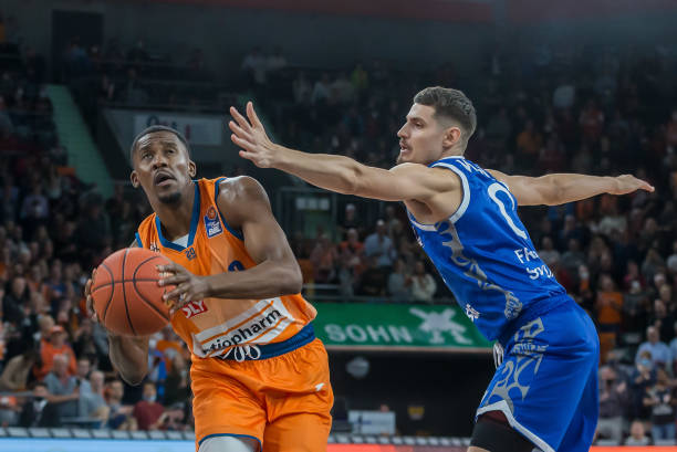 中也扮演了 中也扮演了